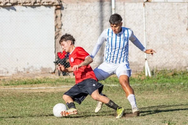 football defender tackle